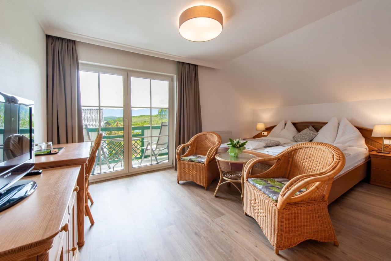 Hotel Irmgard Strass im Attergau Екстериор снимка
