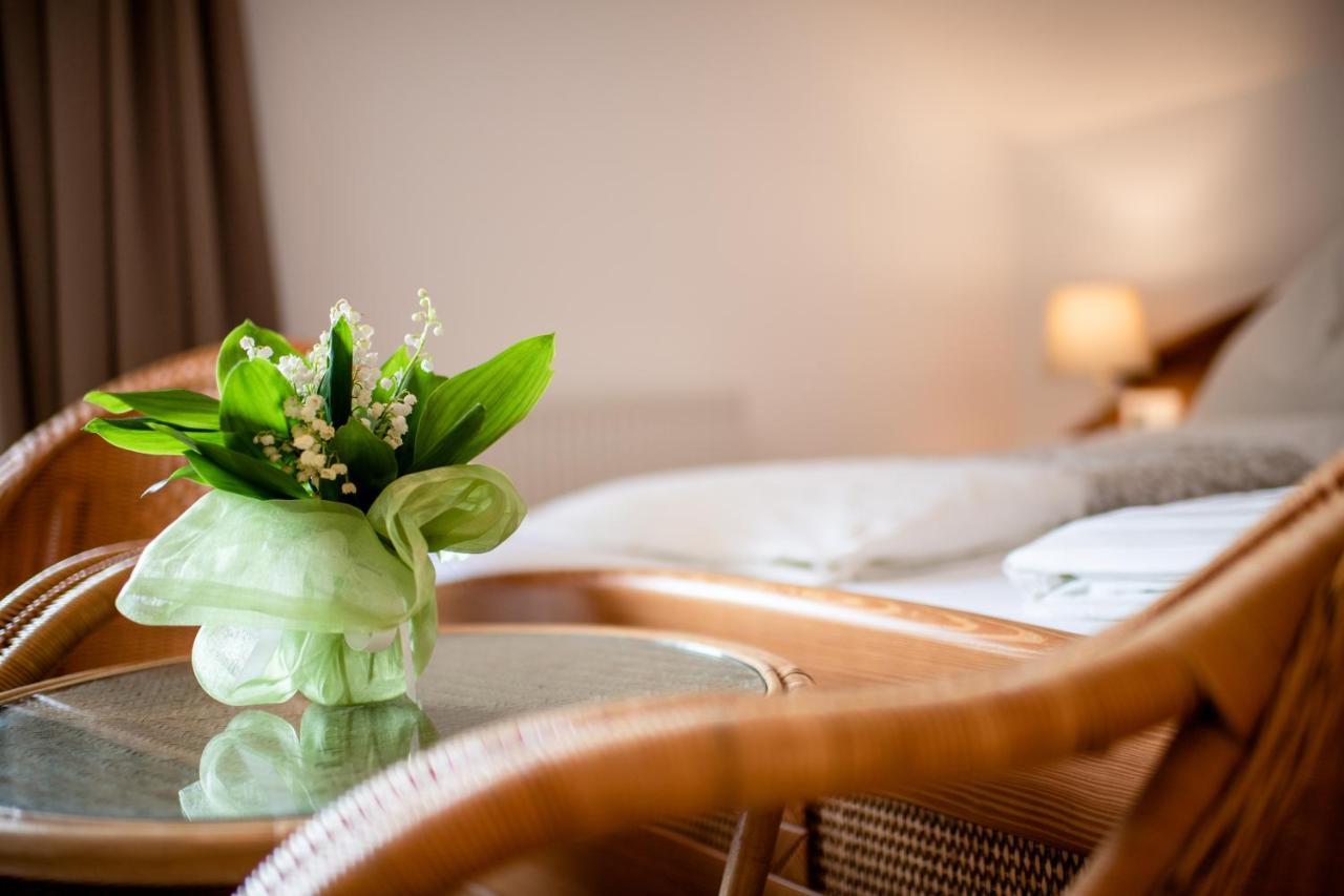 Hotel Irmgard Strass im Attergau Екстериор снимка