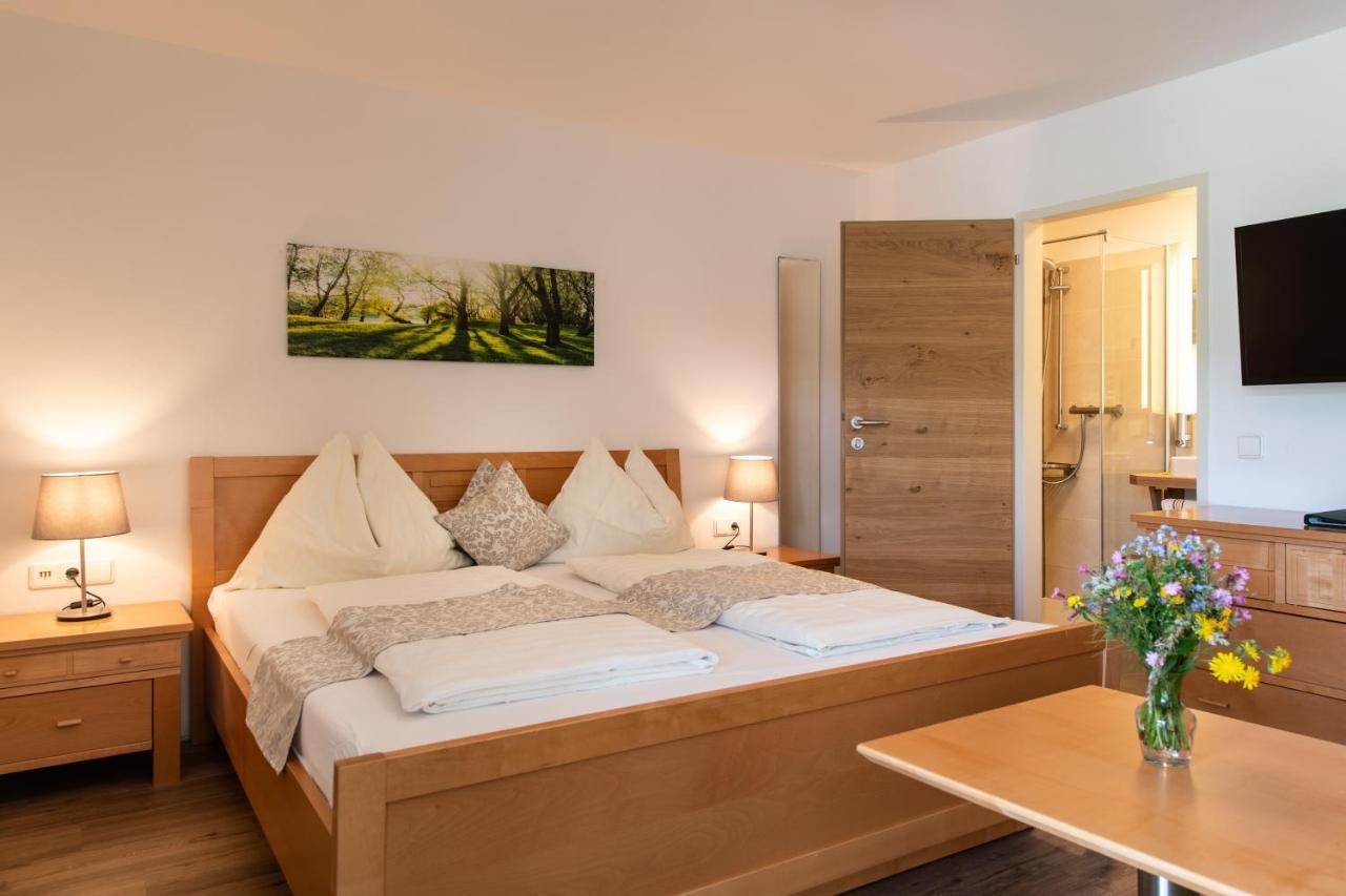 Hotel Irmgard Strass im Attergau Екстериор снимка