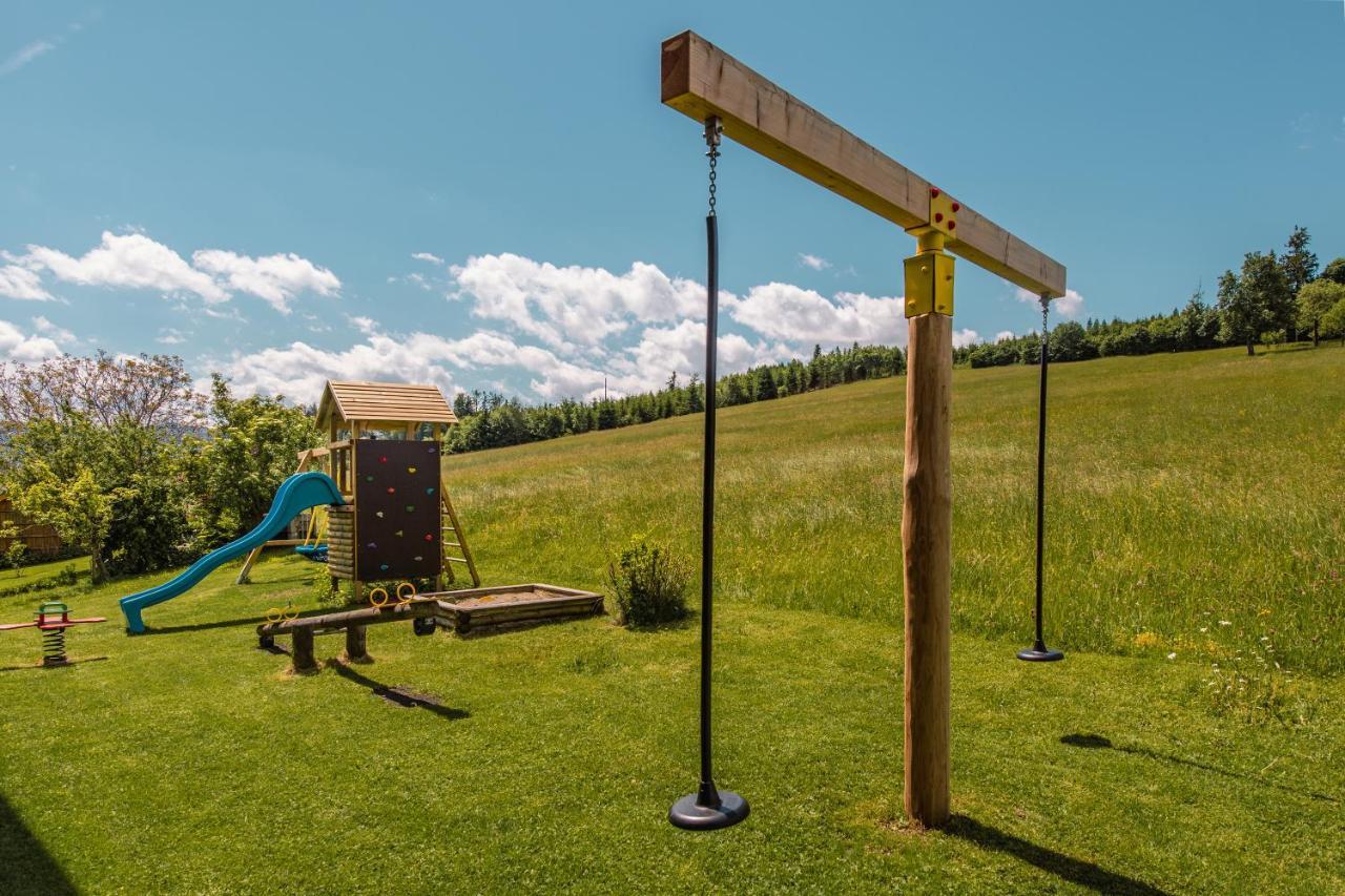 Hotel Irmgard Strass im Attergau Екстериор снимка