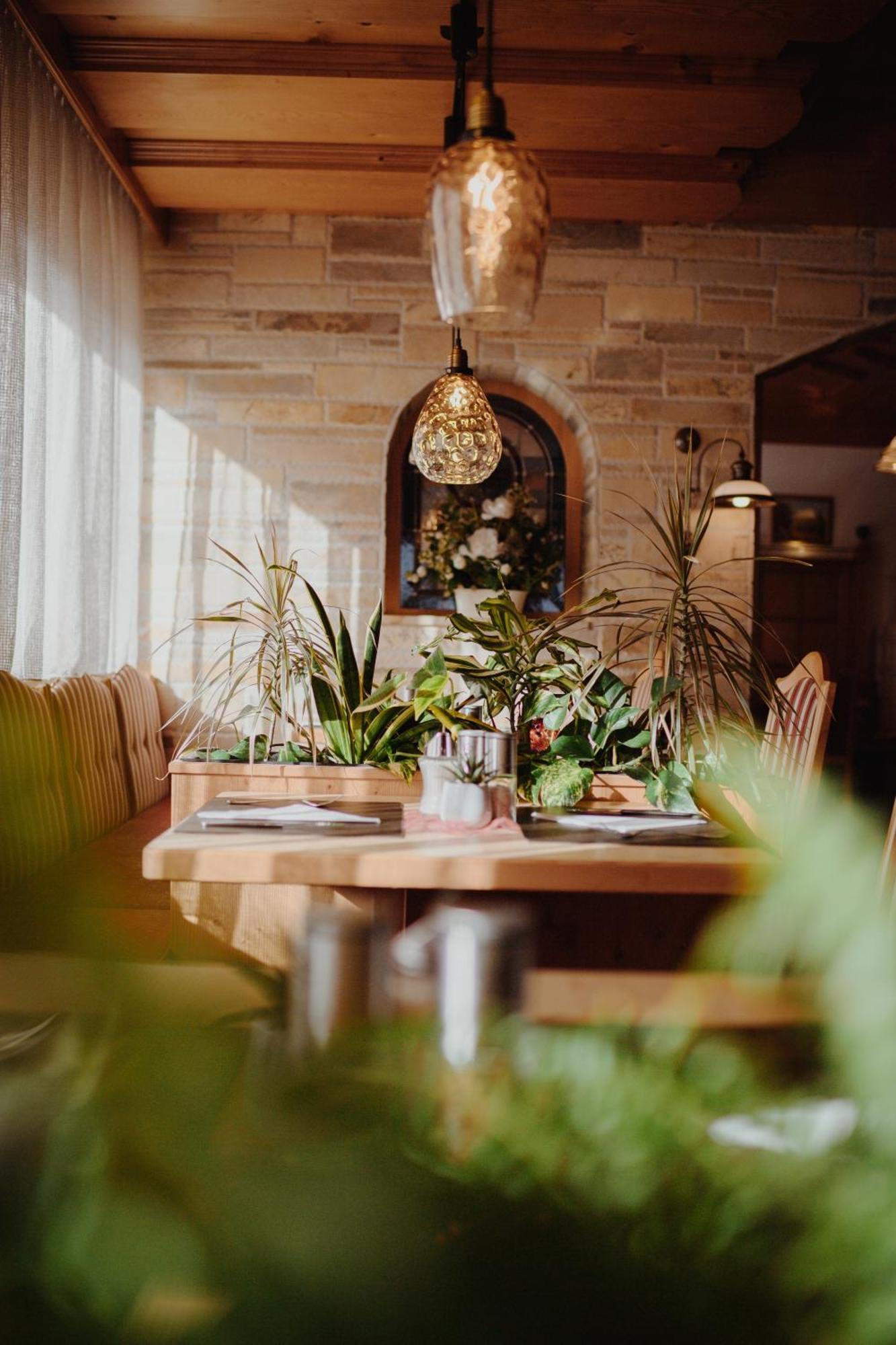 Hotel Irmgard Strass im Attergau Екстериор снимка