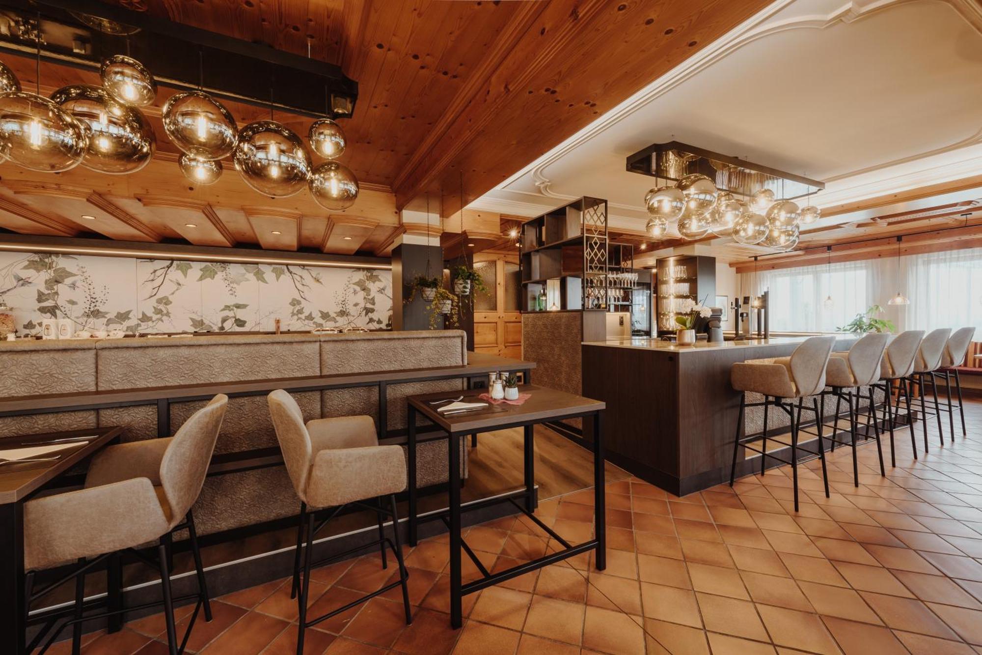 Hotel Irmgard Strass im Attergau Екстериор снимка