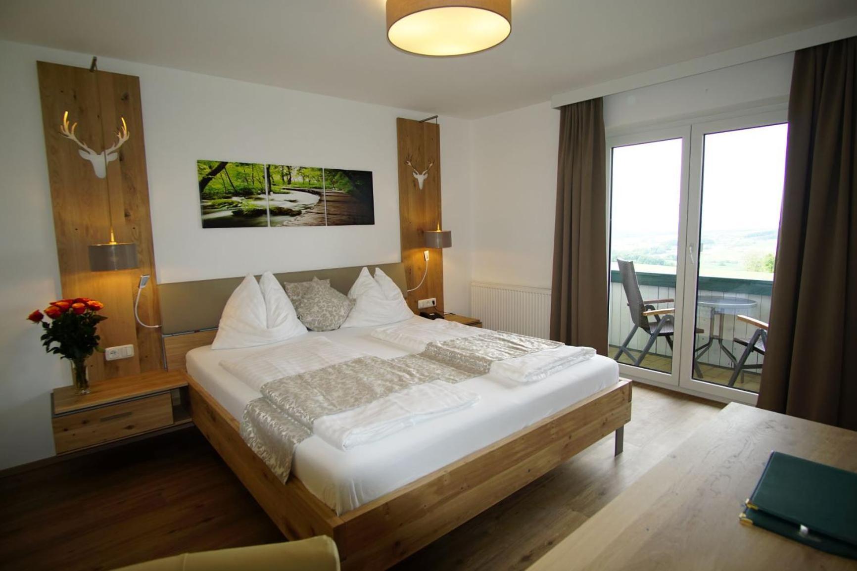 Hotel Irmgard Strass im Attergau Екстериор снимка